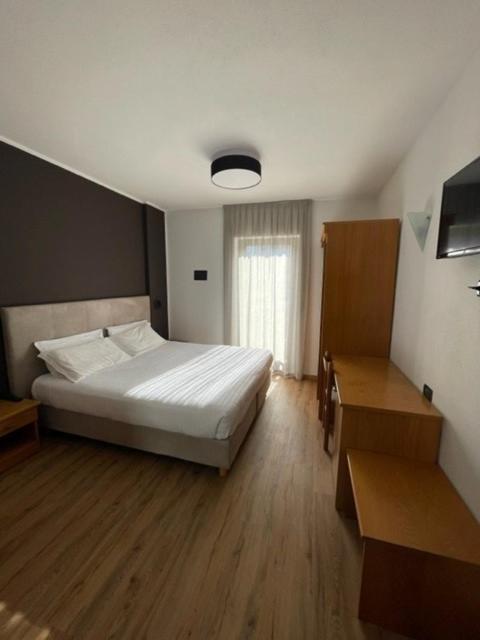 Hotel Rosa Alpina Andalo Exteriör bild