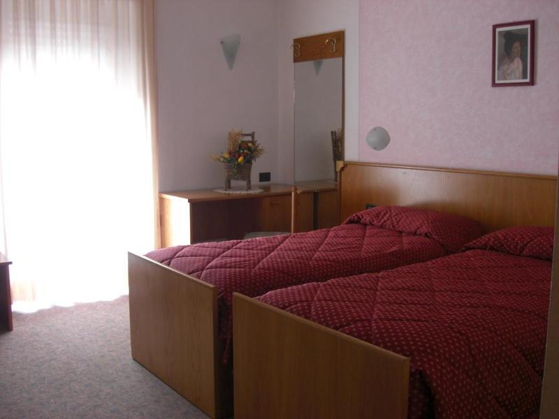 Hotel Rosa Alpina Andalo Exteriör bild