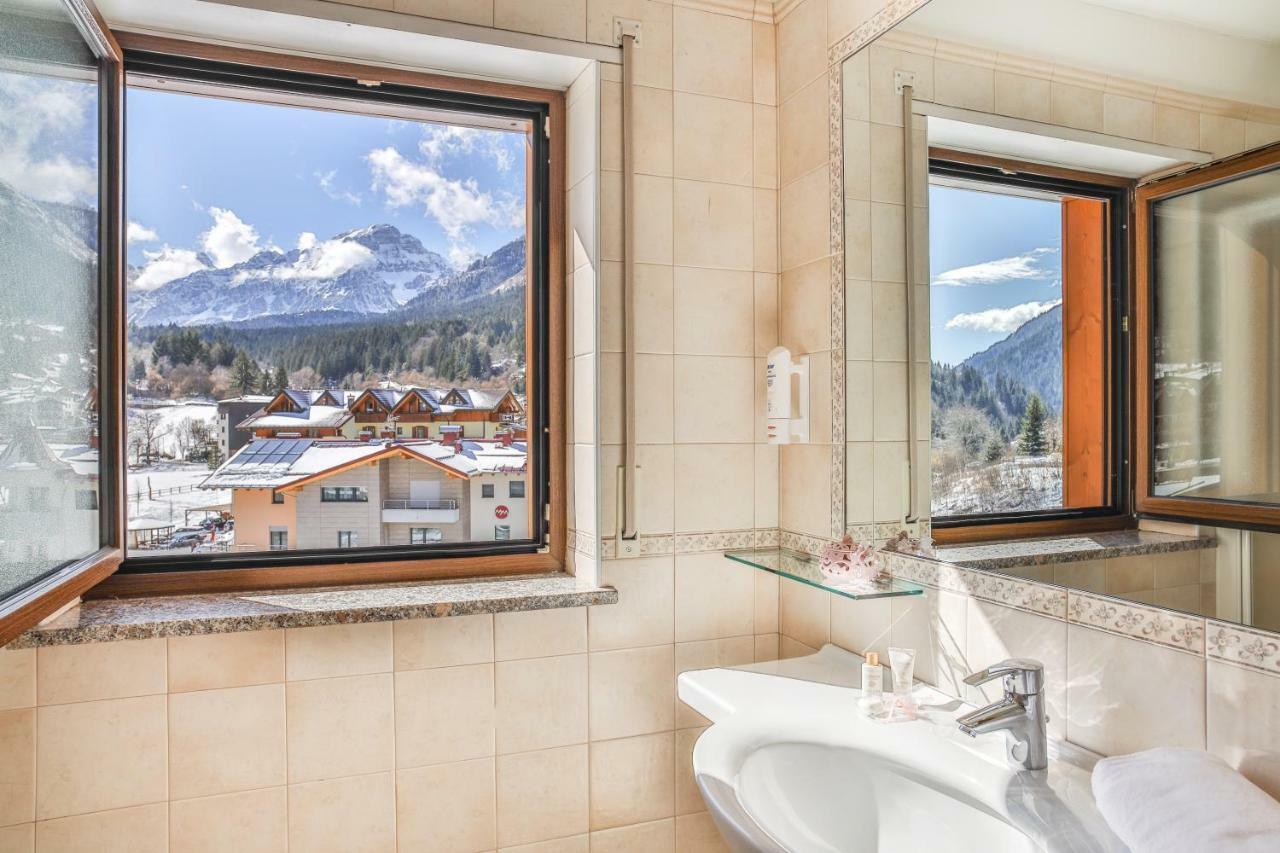 Hotel Rosa Alpina Andalo Exteriör bild